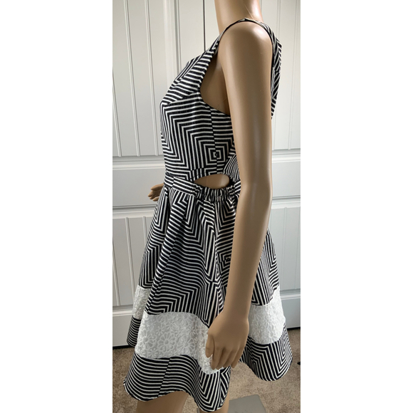 Maniju Women's A-Line Dress Large Black White Geometric Pattern Peek-A-Boo Side - Picture 9 of 16